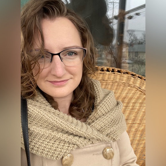 Meet your Posher, Morgan - Picture 1 of 1